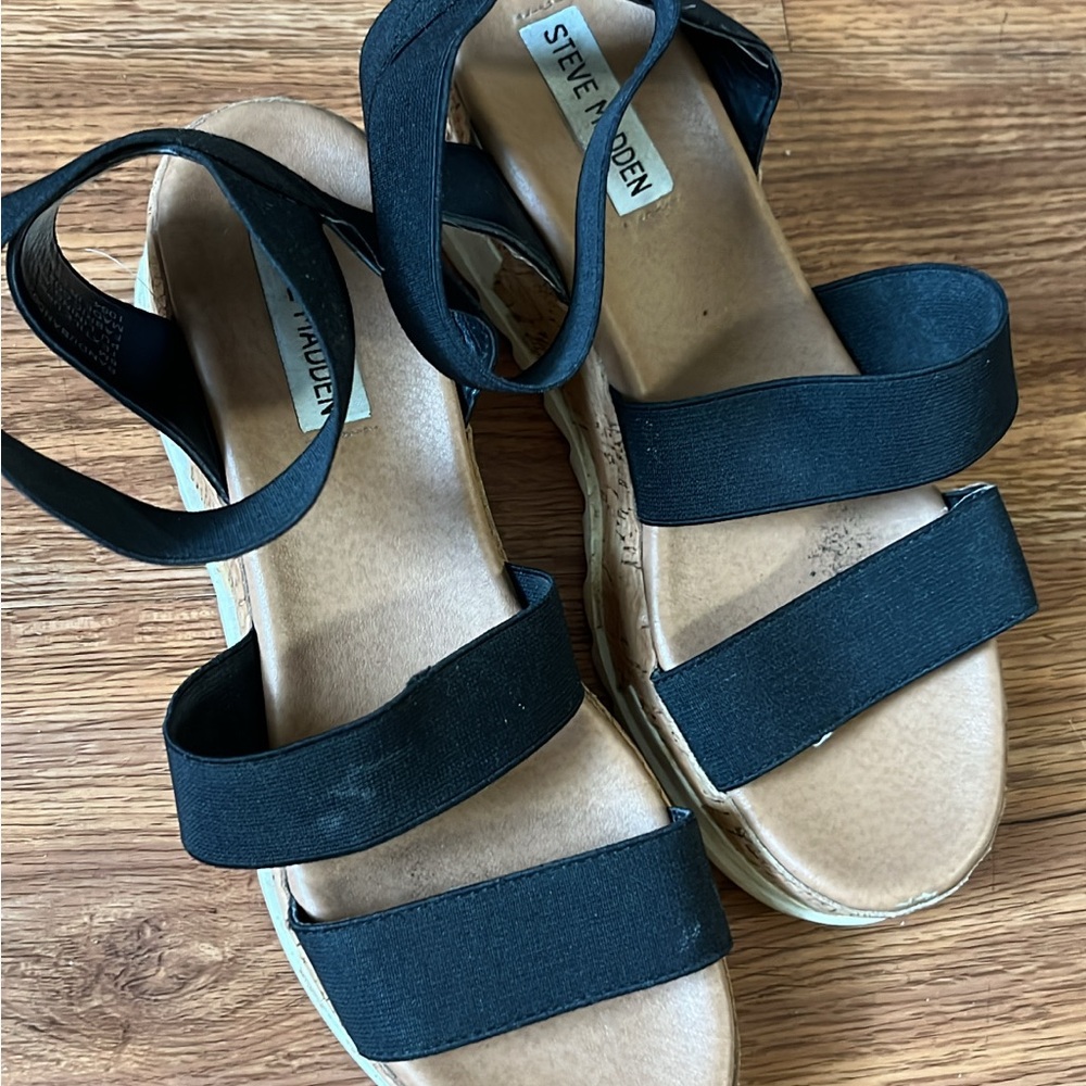 Steve Madden Black and Tan Women's Sandals